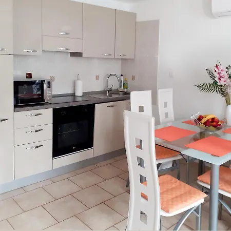 Apartment Lastovka *