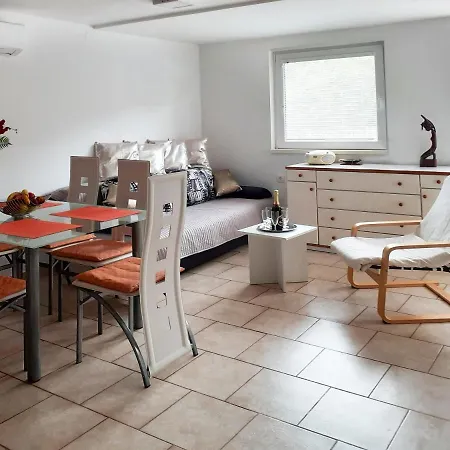 Lastovka Apartment *